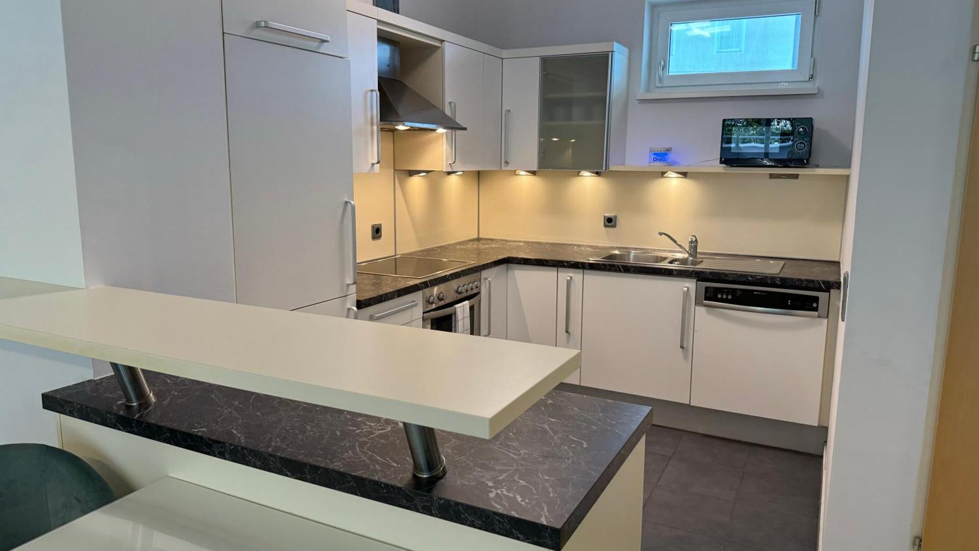City Apartement Linz Fuer 5 Gaeste Mit Self-Checkin Und Kueche Extérieur photo